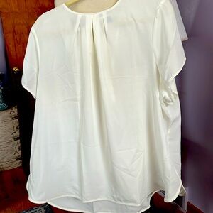 Lands End cream dressy  polyester top, size 24w